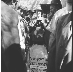 לווית קורבנות מהתקפה הירדנית , רמת רחל,ירושלים, מאי 1956